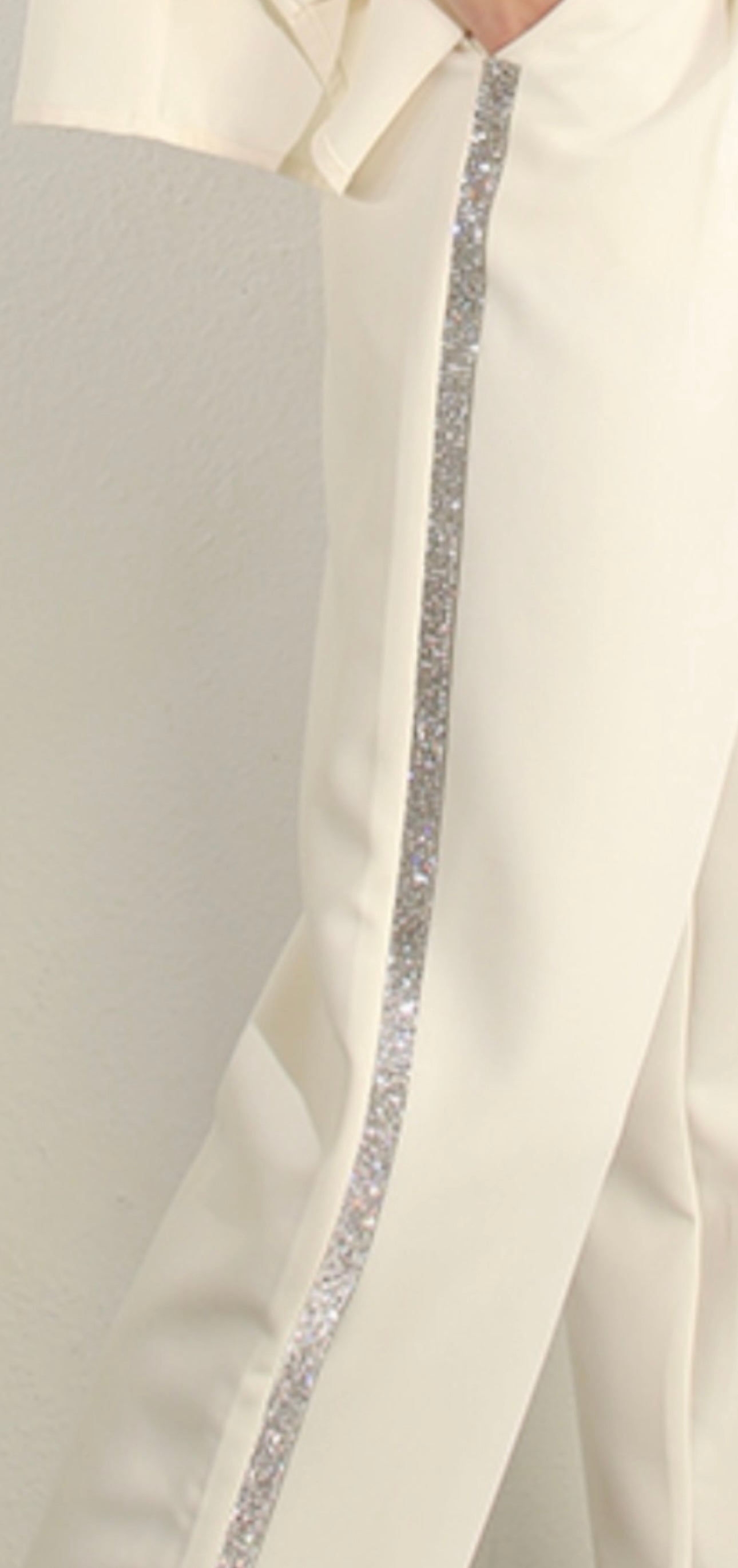 COLLARD BUTTON DOWN SHIRTS STONE BACK EMBELLISHMENT JACKET AND PANTS SET